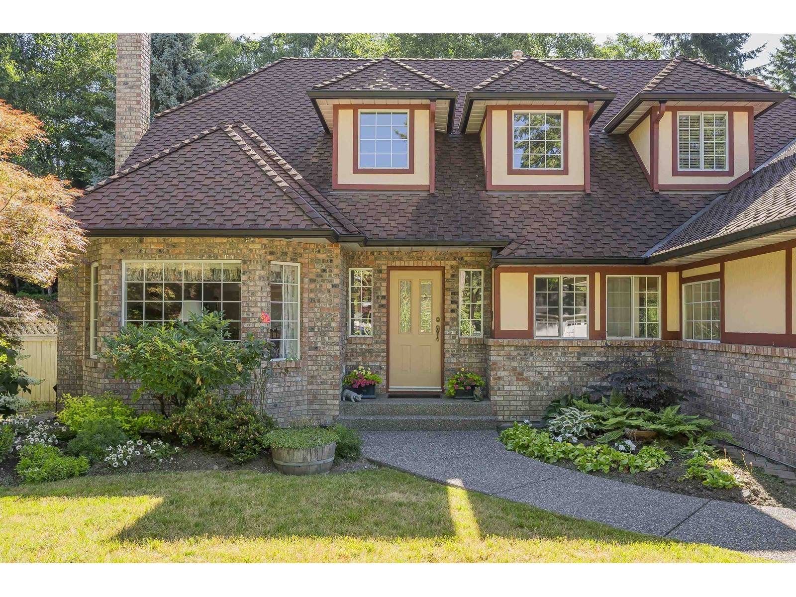 Surrey, BC V4A8Y9,2104 131B STREET