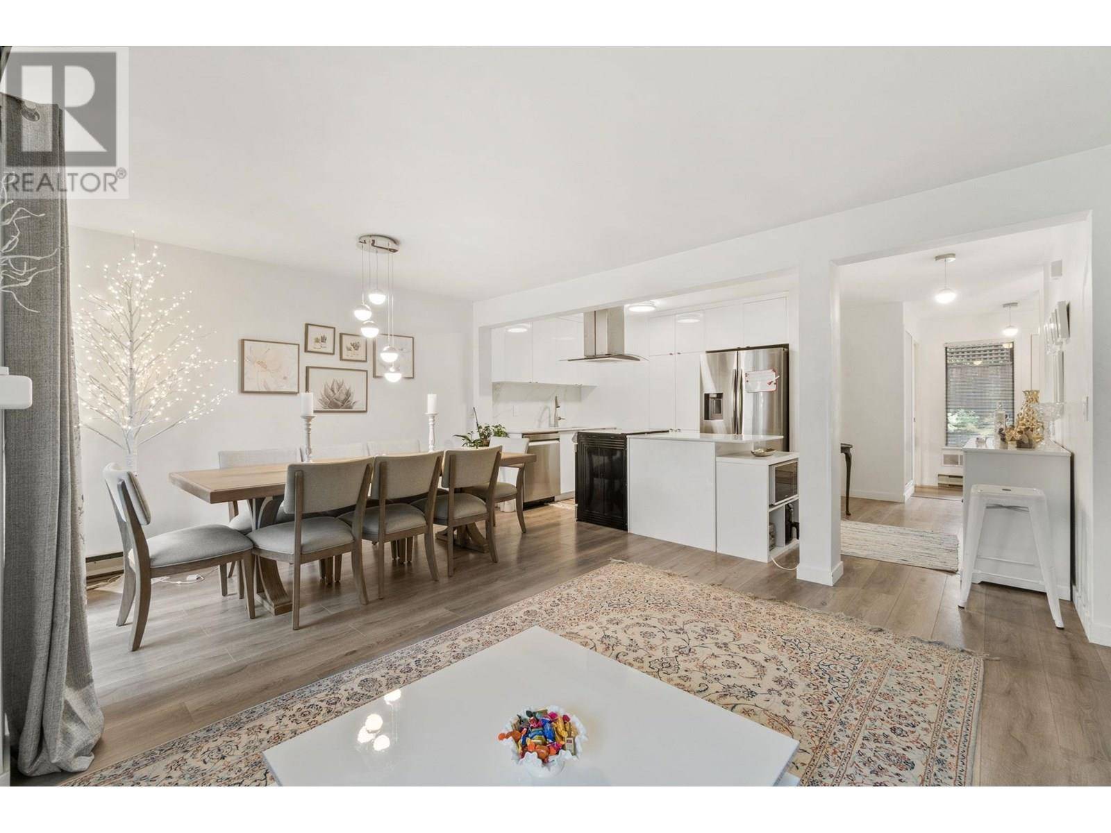 North Vancouver, BC V7L3K5,2133 ST. GEORGES AVE #23