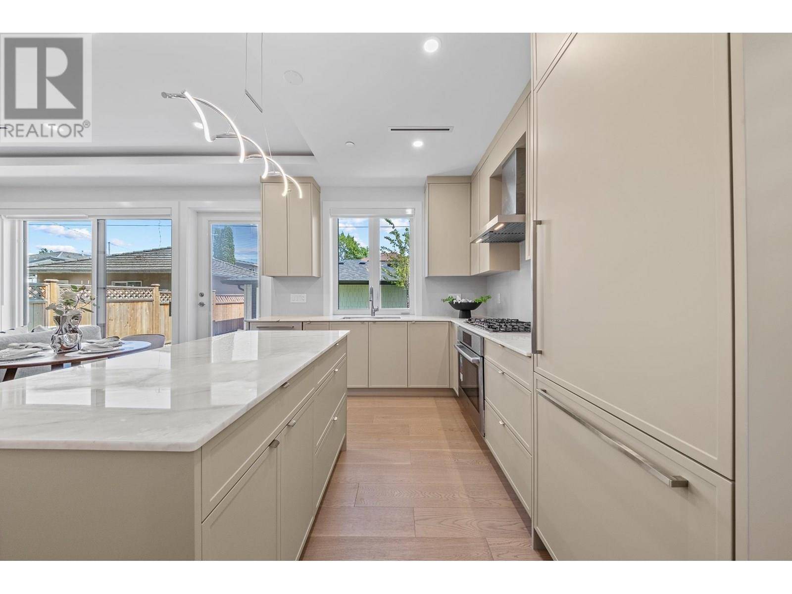 Vancouver, BC V5R3K7,4650 GOTHARD ST #2