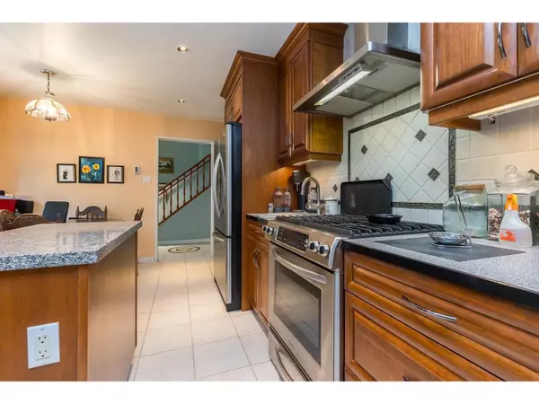 Langley, BC V2Z1X3,20244 27 AVENUE