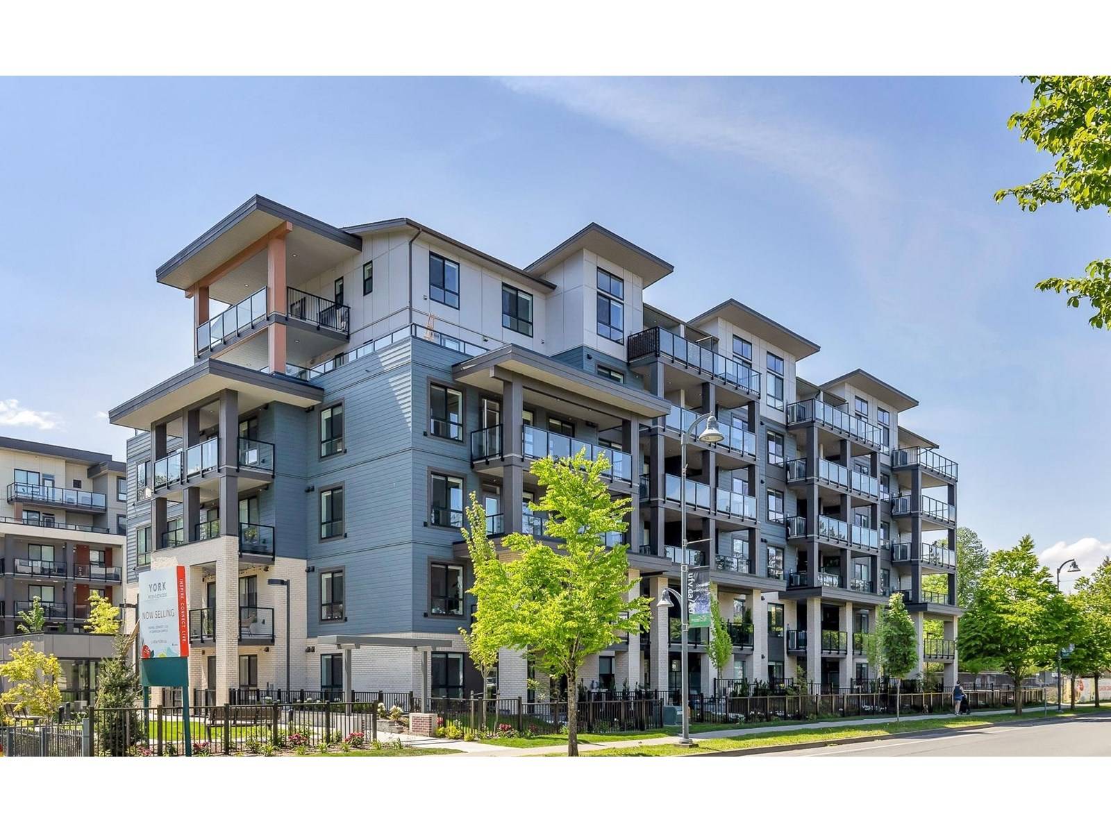 45497 CAMPUS DR #413, Chilliwack, BC V2R6L8