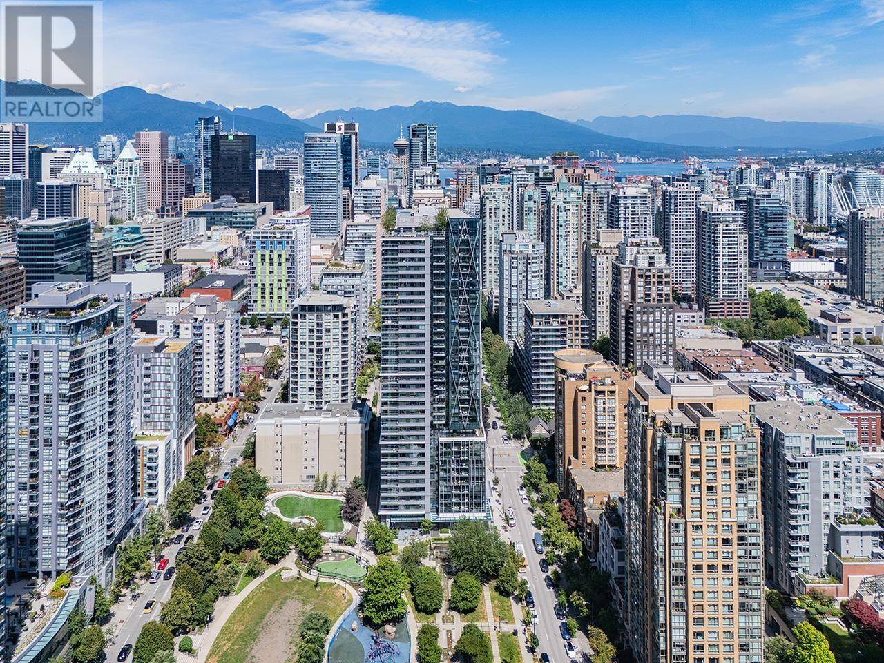 1111 RICHARDS ST #1901, Vancouver, BC V6B0S3