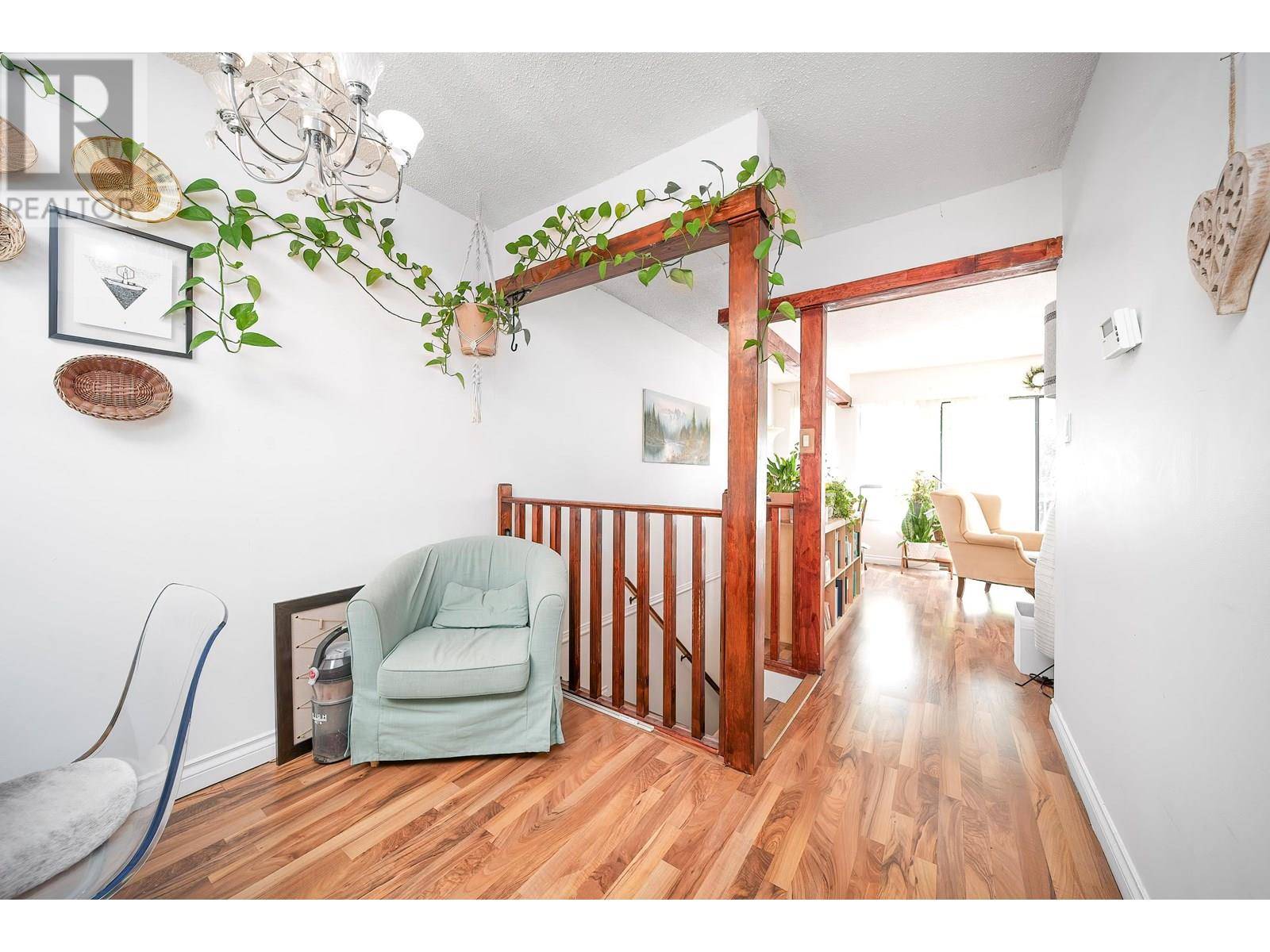 Vancouver, BC V5L1N6,2275 PANDORA STREET