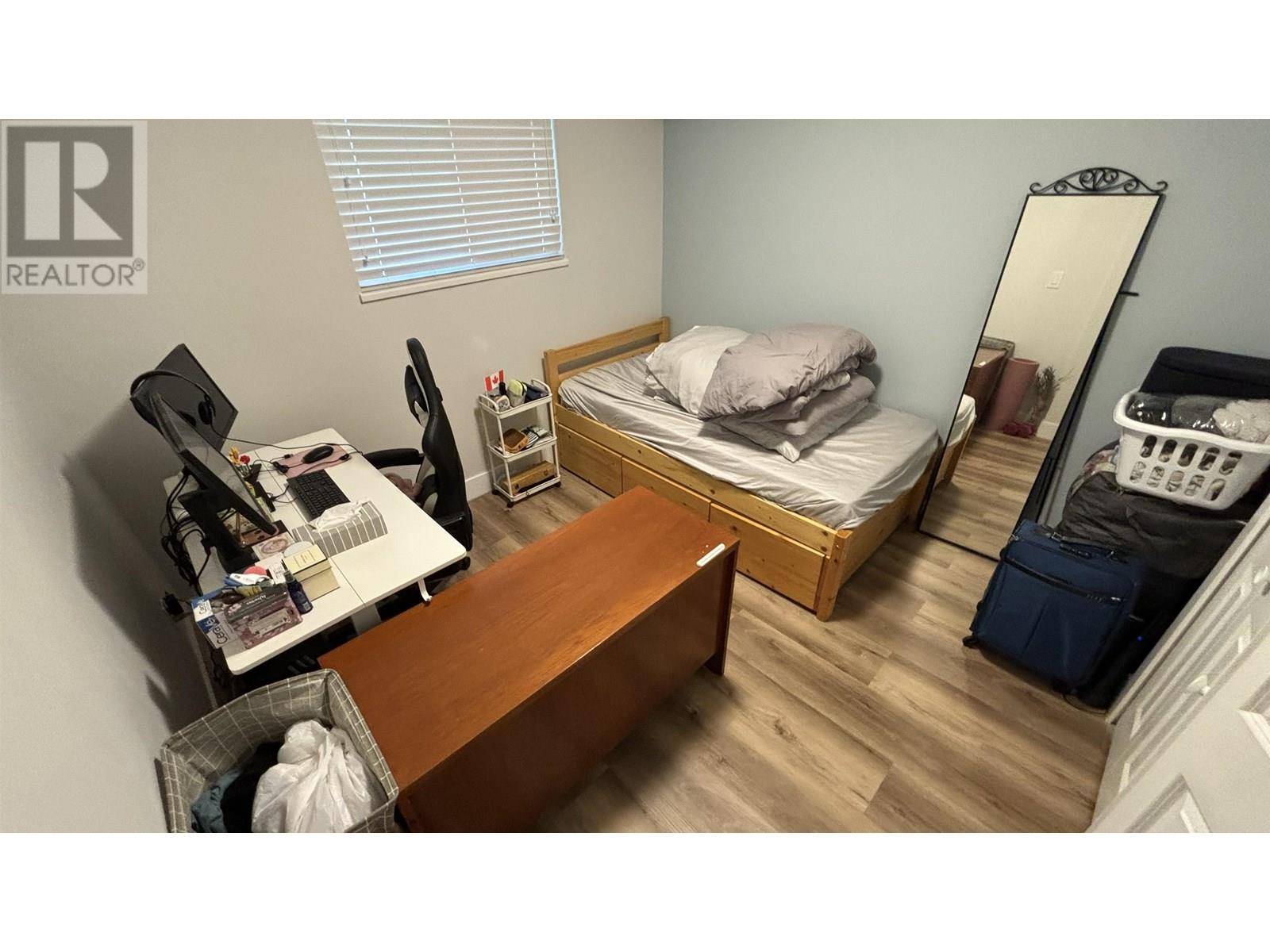 Burnaby, BC V5G1B6,5291 MANOR STREET