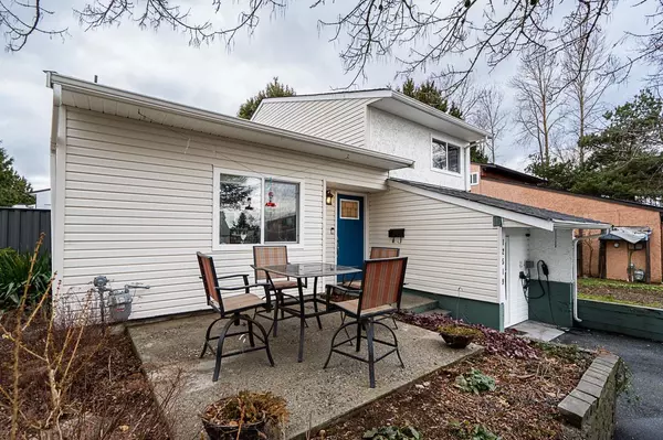 Surrey, BC V3W7W5,12519 76A AVENUE