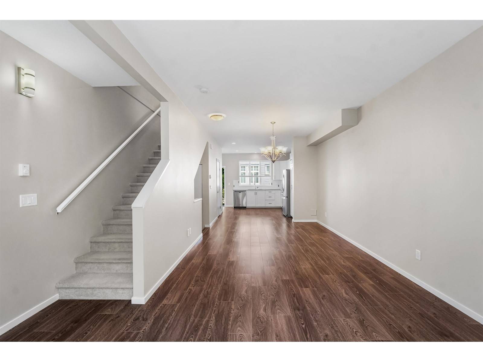 Surrey, BC V3X0H2,5858 142 #50
