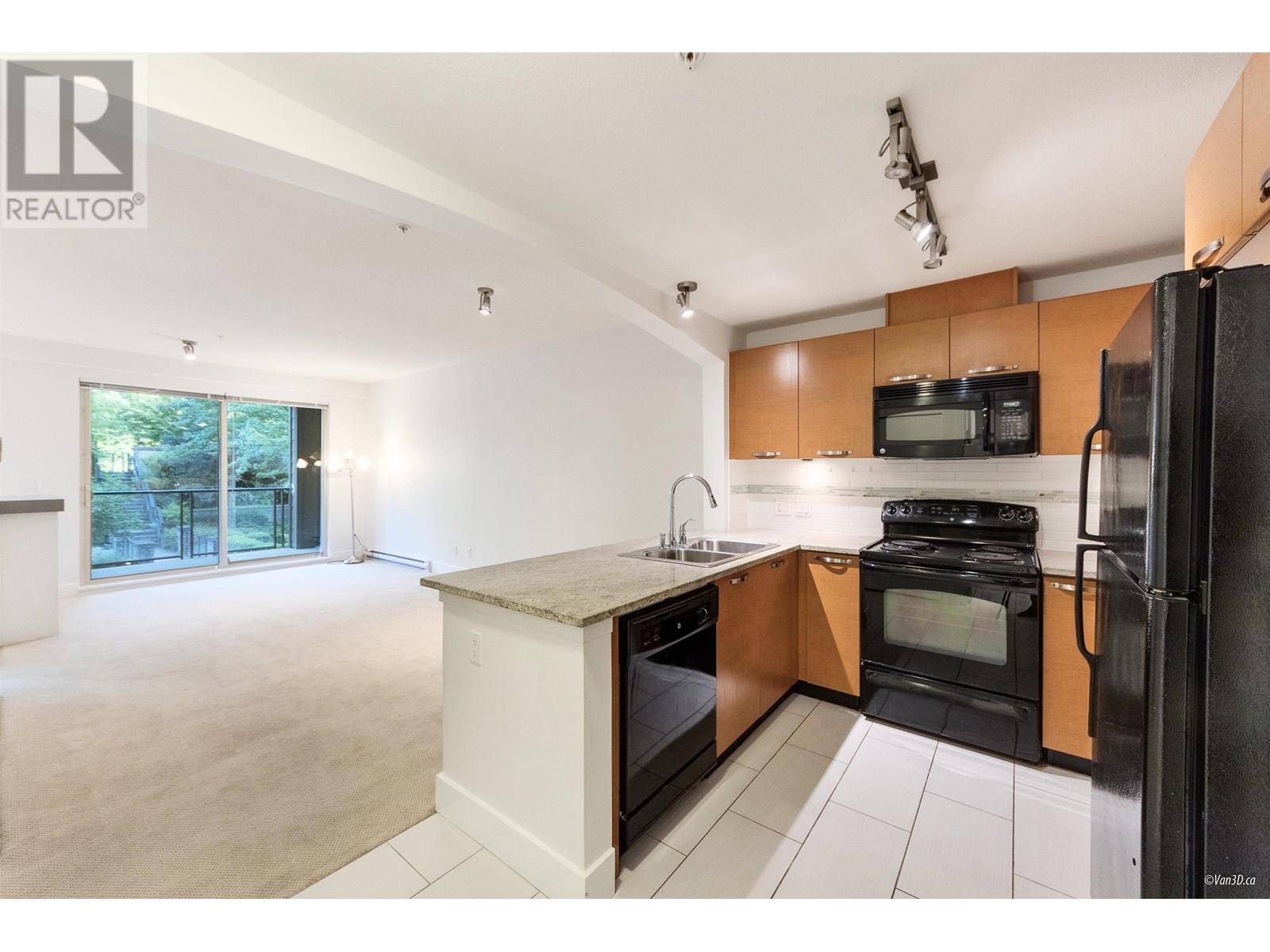 Burnaby, BC V3N0B6,7488 BYRNEPARK WALK #212