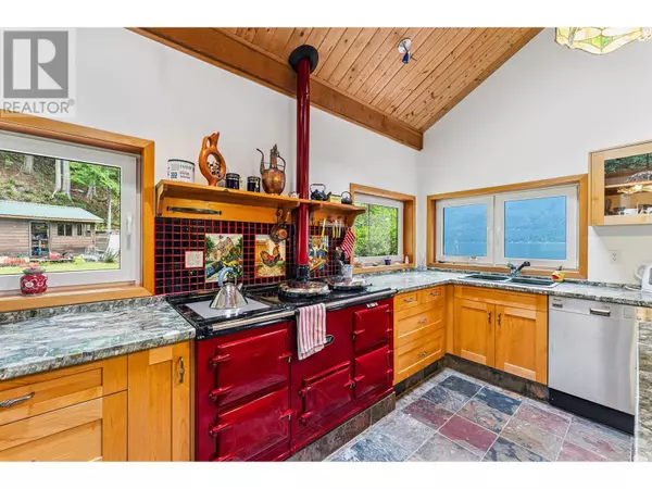 North Vancouver, BC V0V0V0,12&13 COLDWELL BEACH