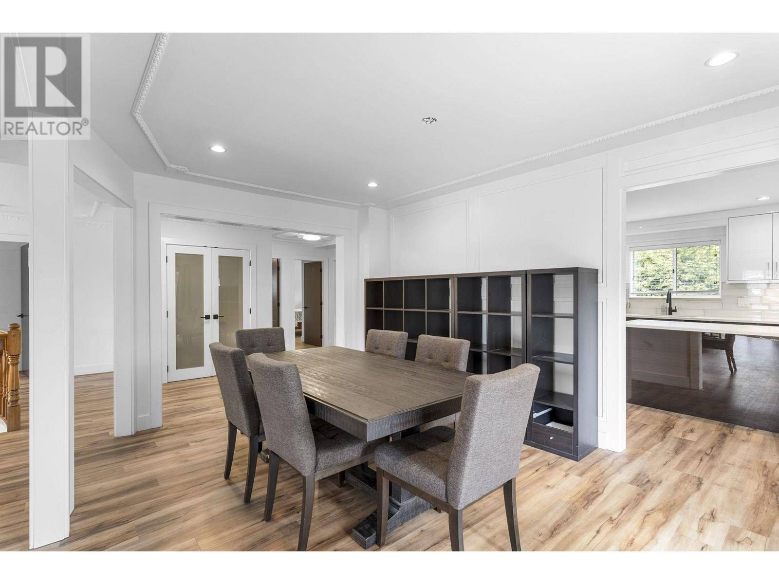 Burnaby, BC V5A2P8,996 DUTHIE AVENUE