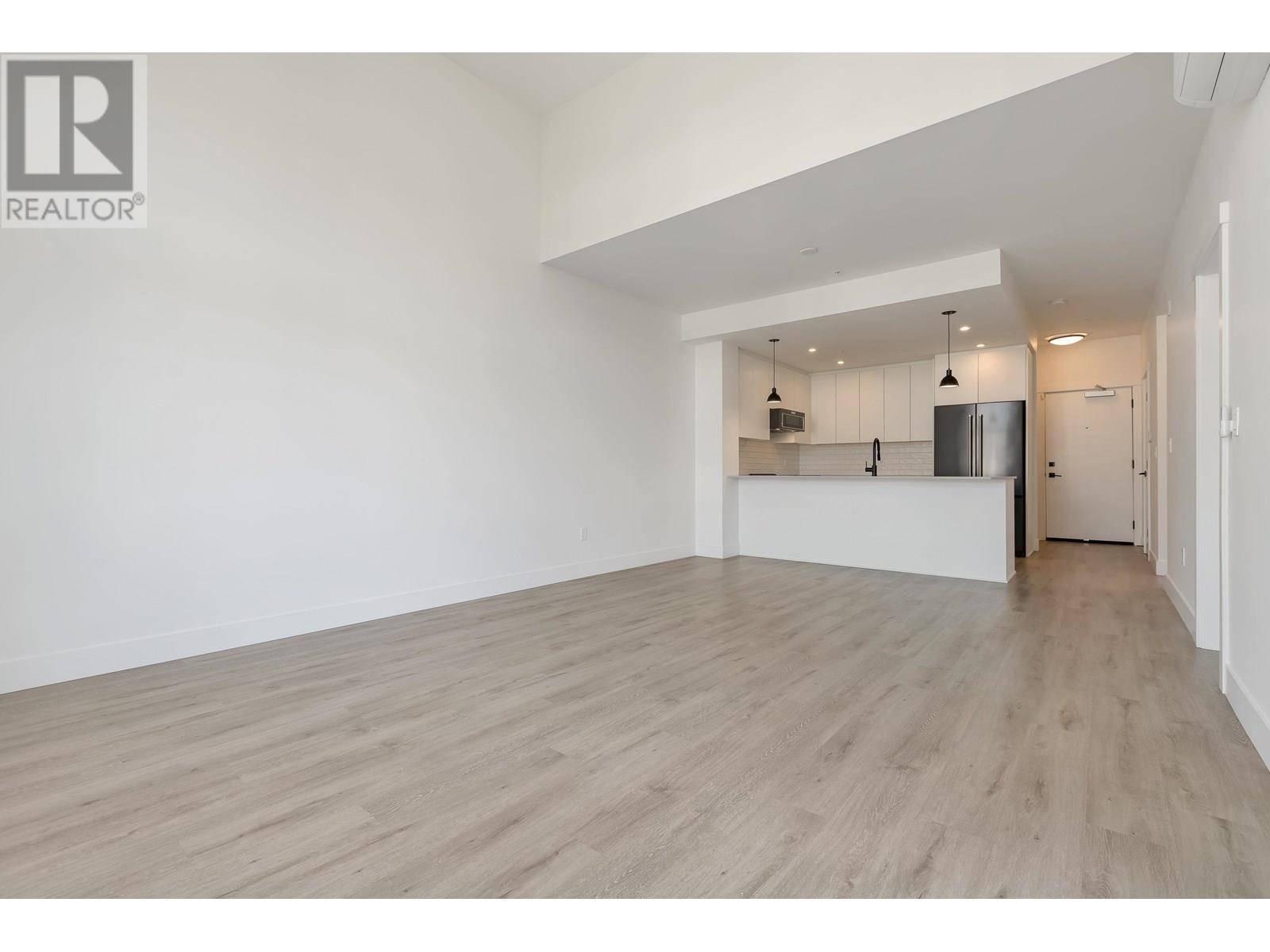 Port Coquitlam, BC V3C0S6,2180 KELLY AVE #1612