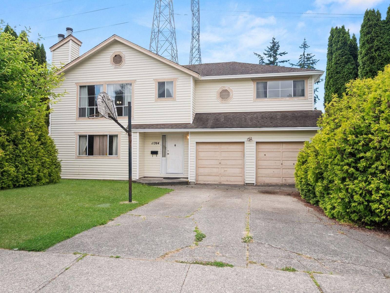 11764 74 AVENUE, Delta, BC V4C1E8