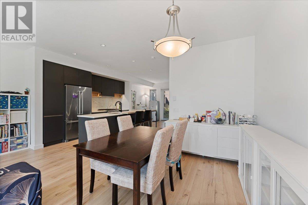 Coquitlam, BC V3B0R3,1228 HUDSON ST #19