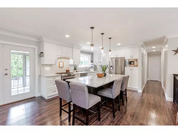 Langley, BC V3A3A7,20390 42 AVENUE