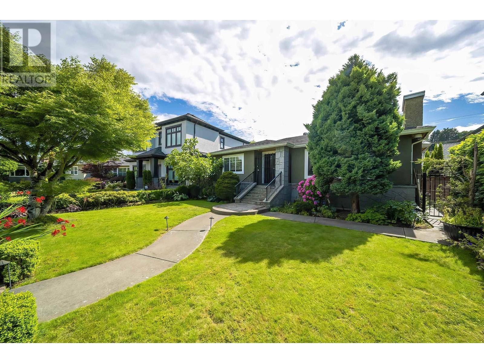 3347 TRUTCH STREET, Vancouver, BC V6L2T3