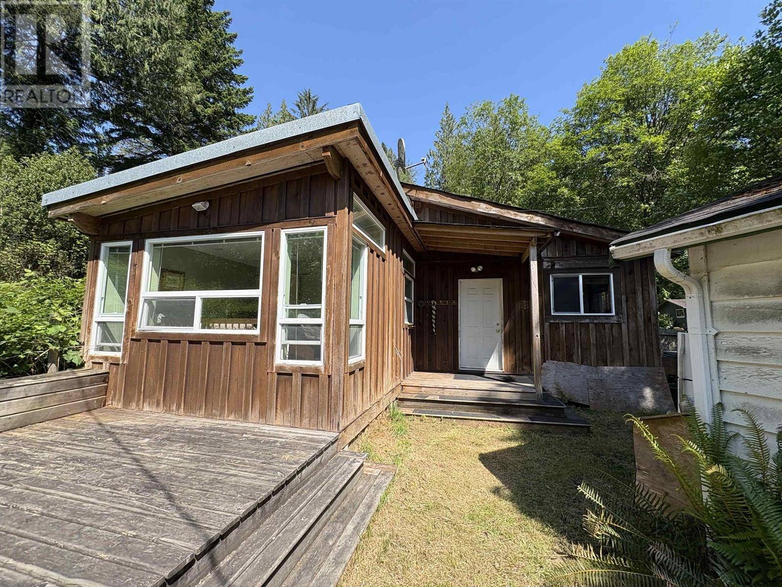 660 ANDY'S BAY ROAD, Gambier Island, BC V0N1V0