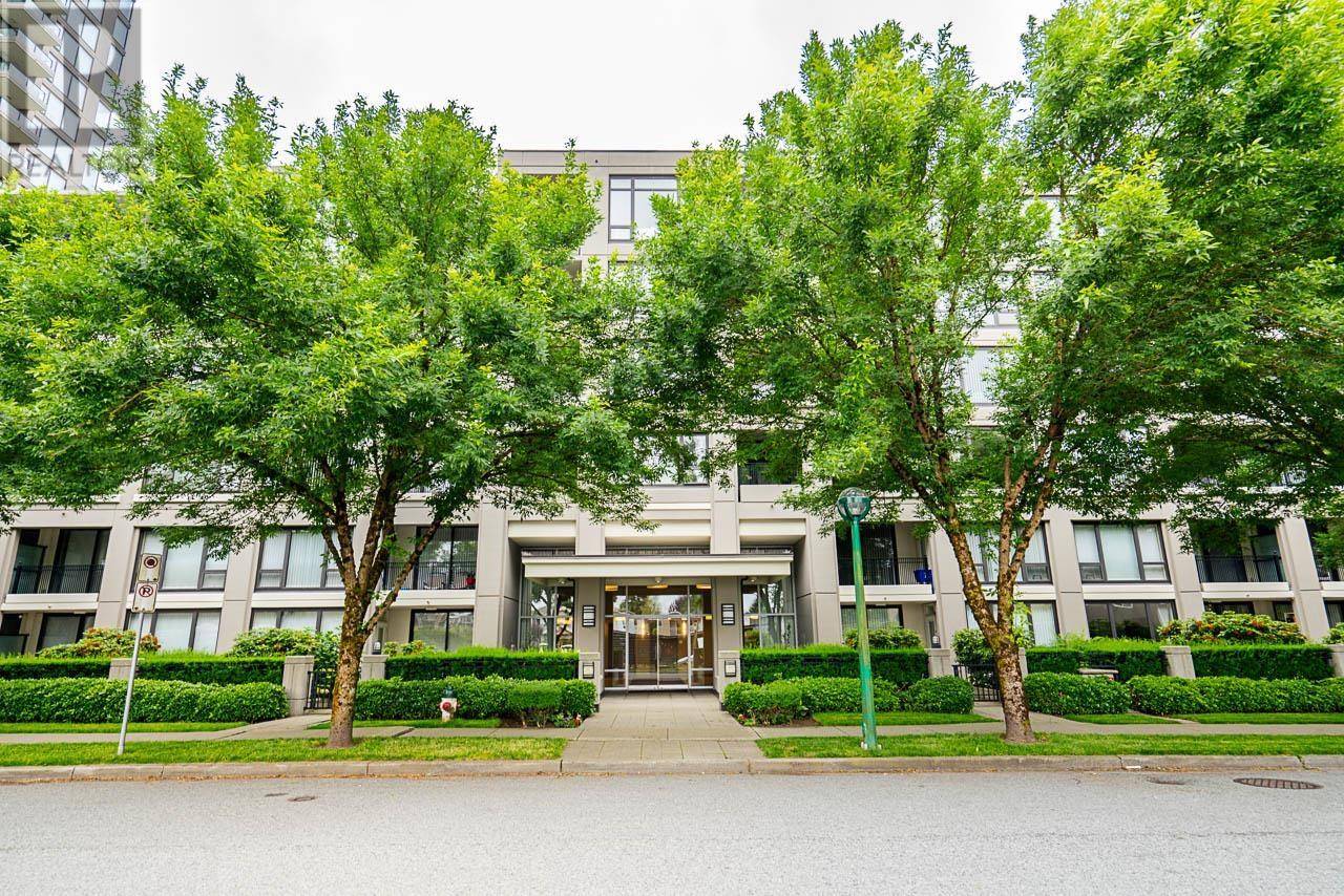Burnaby, BC V5E0A2,7138 COLLIER ST #211