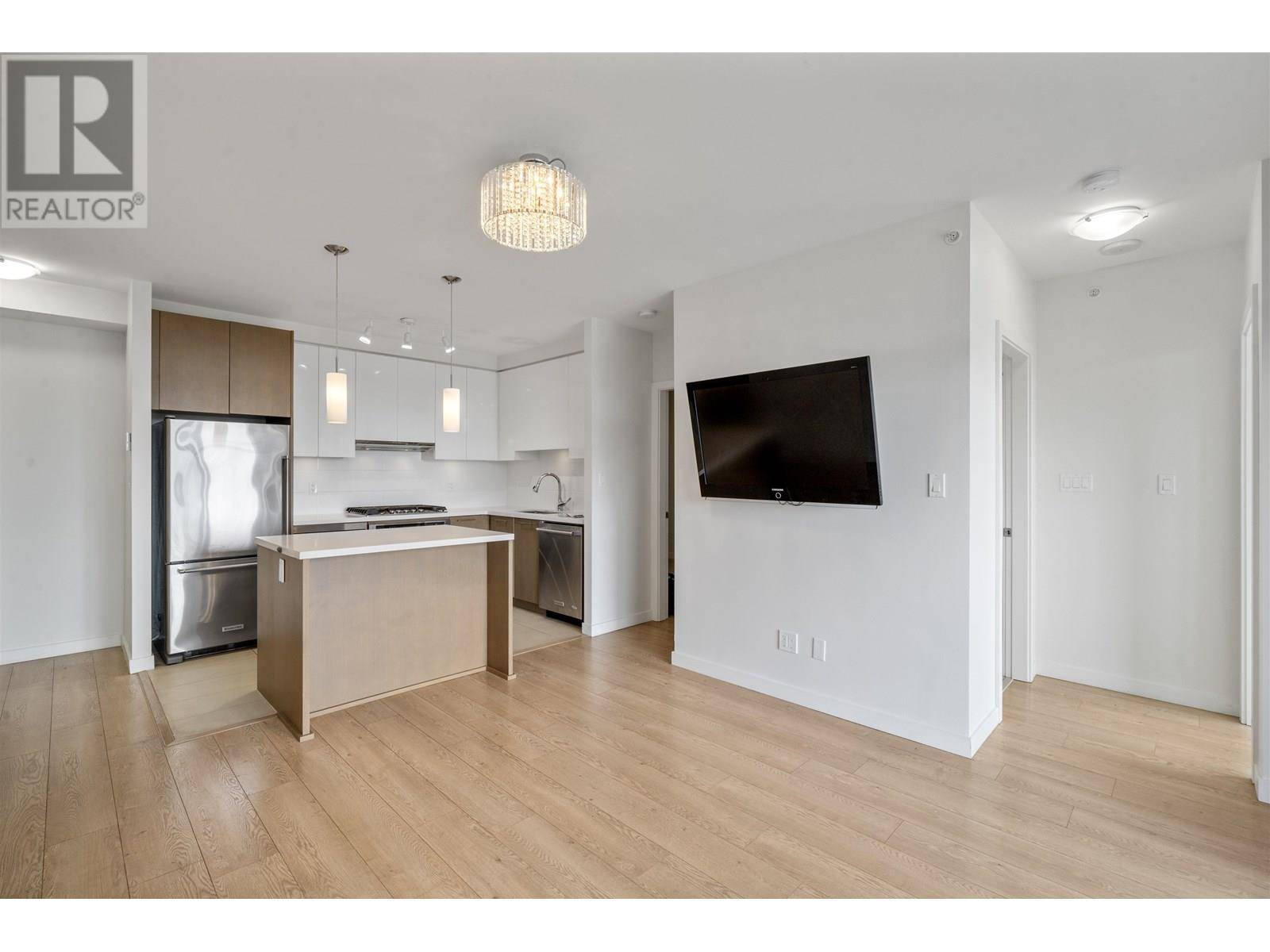 Coquitlam, BC V3B0L9,3080 LINCOLN AVE #3205