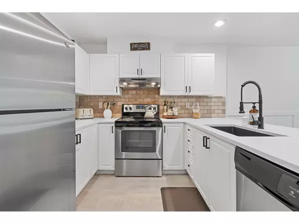 Langley, BC V1M2S6,9124 GLOVER #306