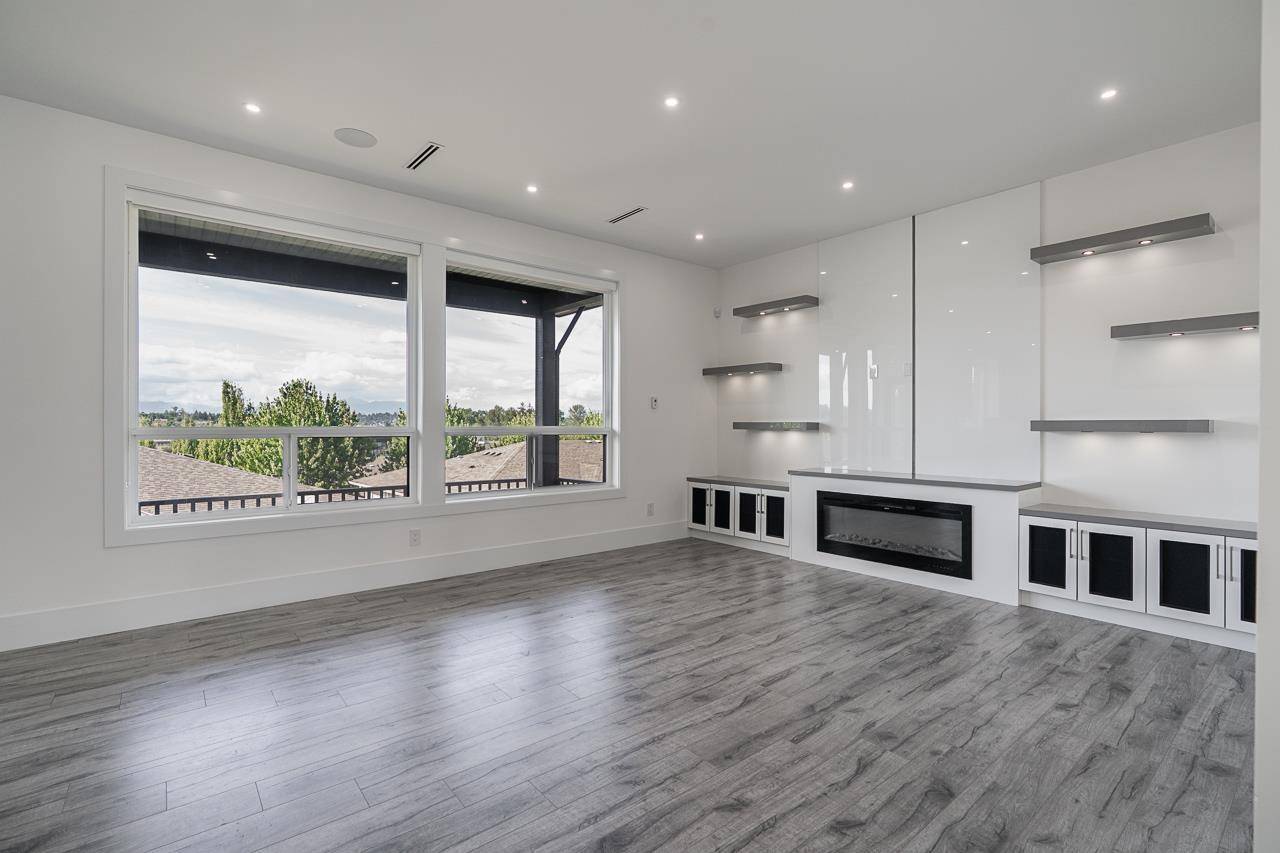 Surrey, BC V3S3H8,15051 63A AVENUE