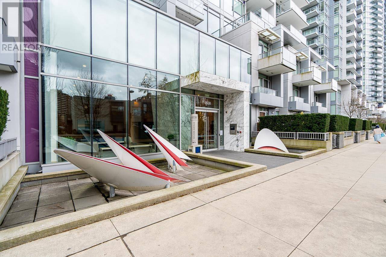 Burnaby, BC V5H0G5,6538 NELSON AVE #2205