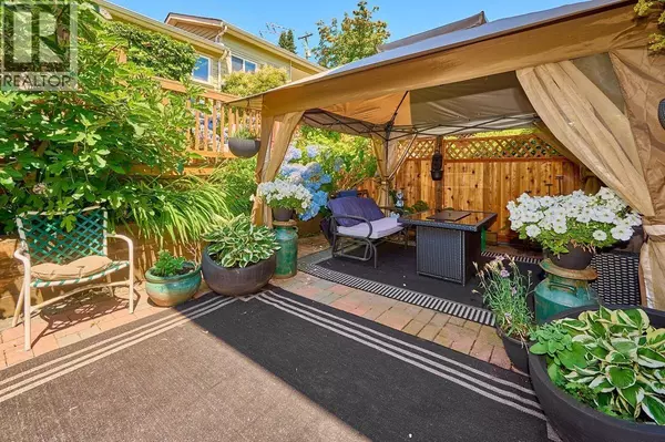 562 W KEITH ROAD, North Vancouver, BC V7M1M4