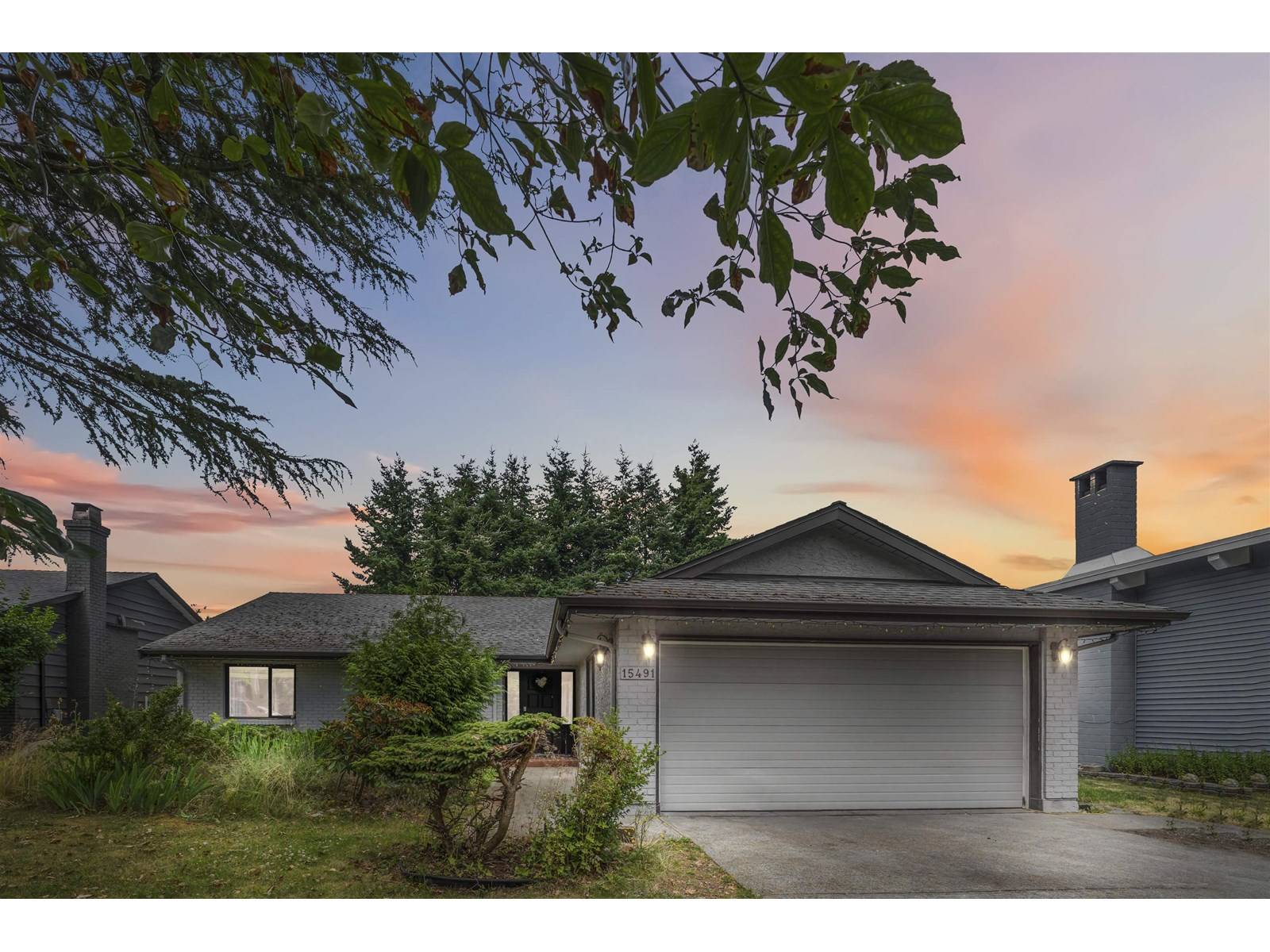 White Rock, BC V4B2G4,15491 ROPER AVENUE