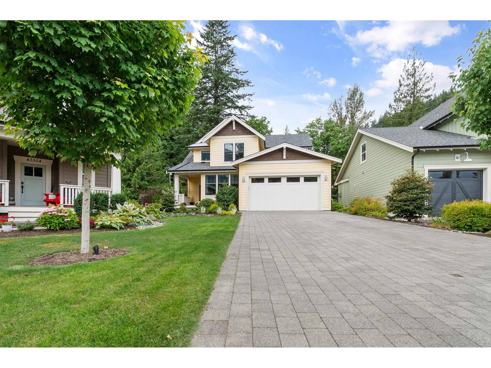 Lindell Beach, BC V2R0Z4,43348 CREEKSIDE CIRCLE|Cultus Lake South