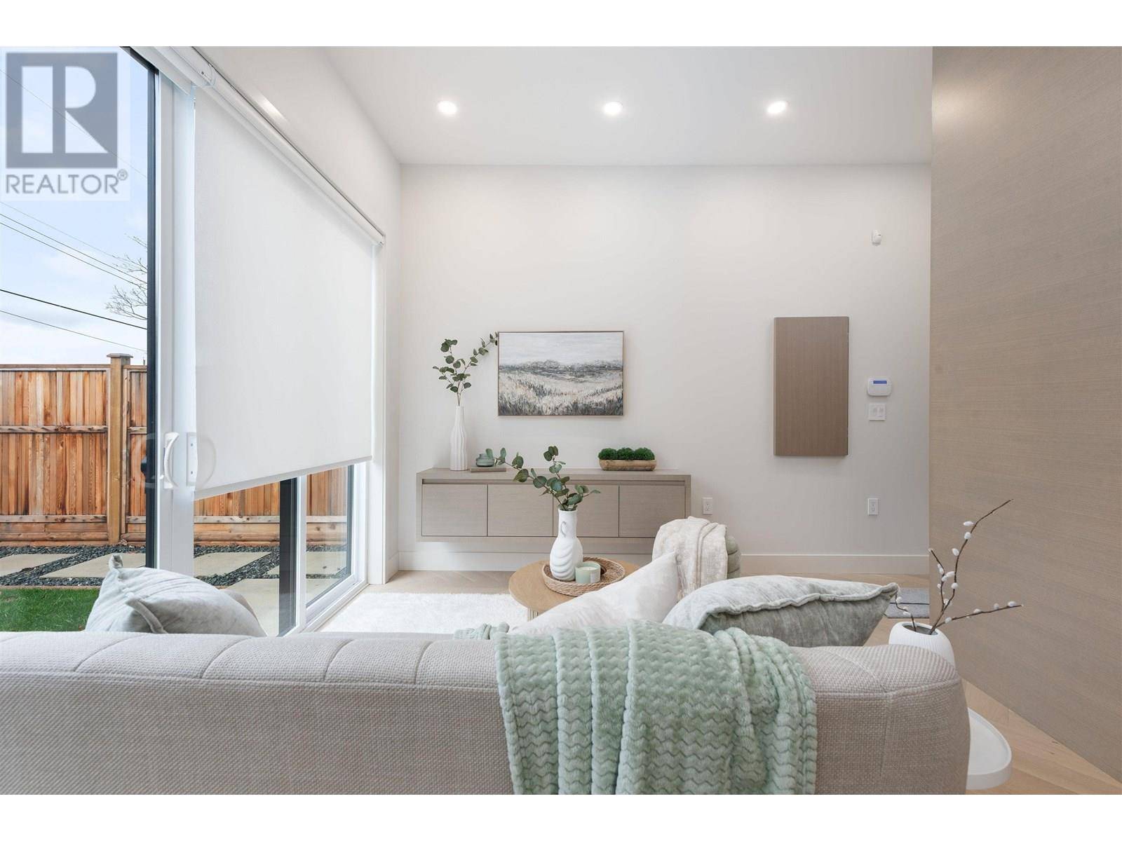 3349 KASLO STREET, Vancouver, BC V5M3H3