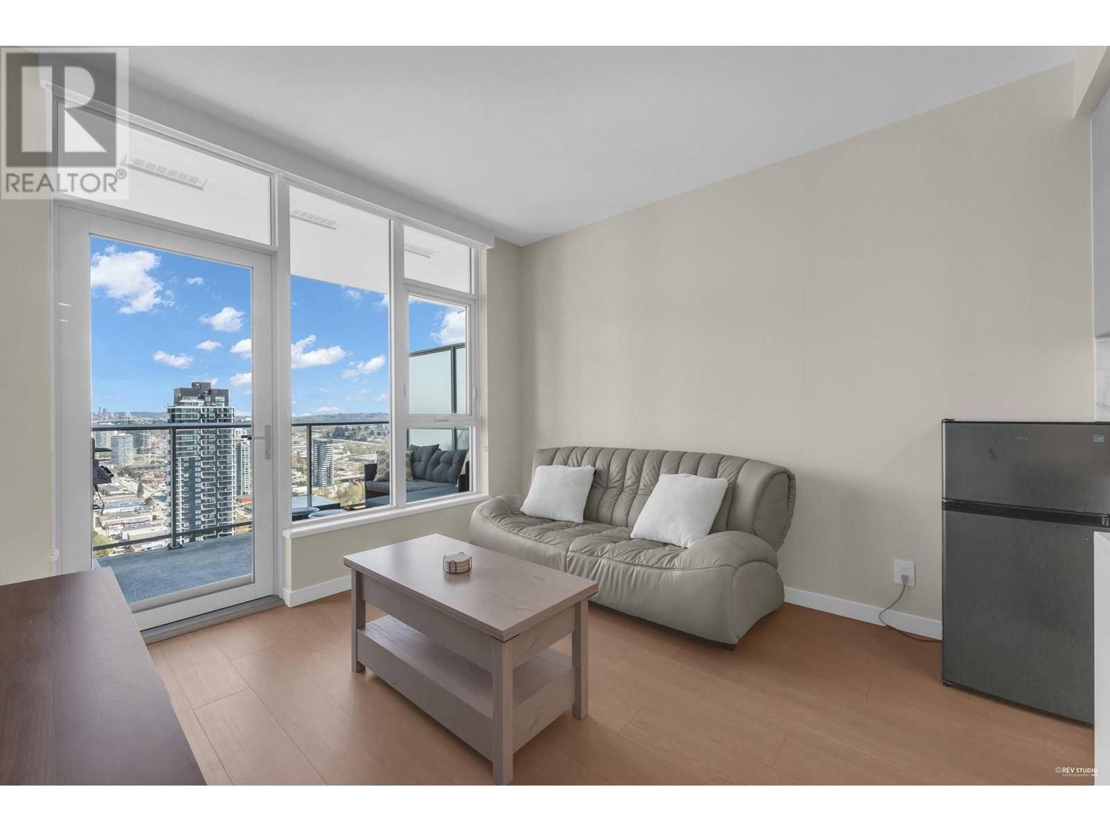 Burnaby, BC V5C0N7,2186 GILMORE AVE #3702