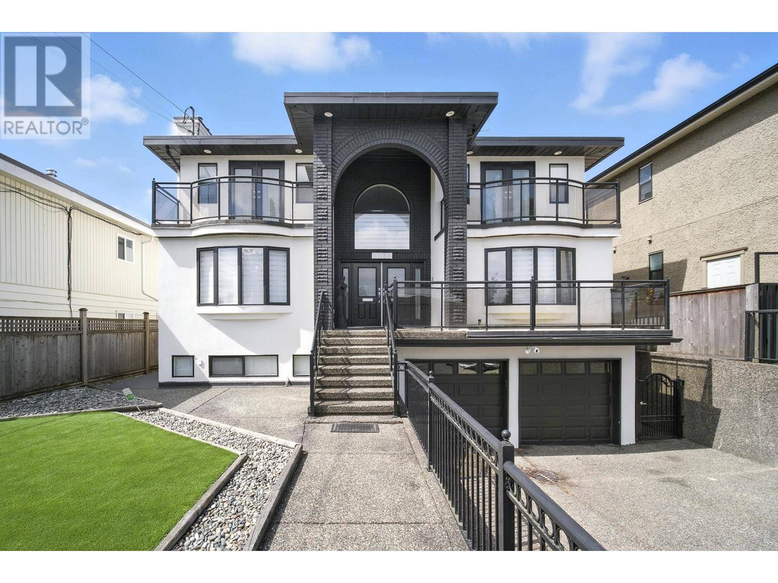 7563 1ST STREET, Burnaby, BC V3N3T3