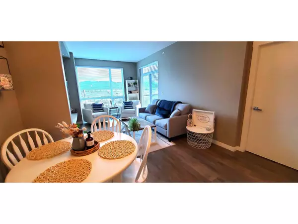 Abbotsford, BC V3G0G3,2242 WHATCOM RD #409