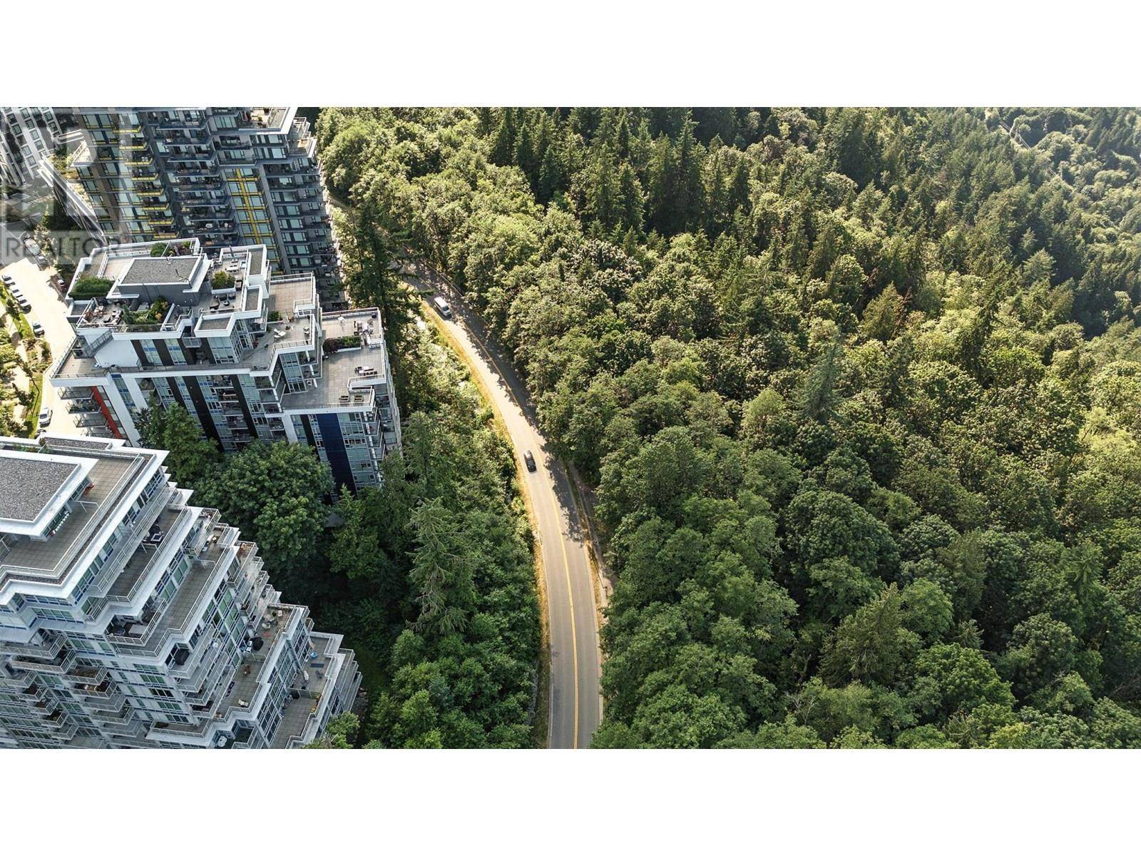 Burnaby, BC V5A4Y8,8725 UNIVERSITY CRES #1106