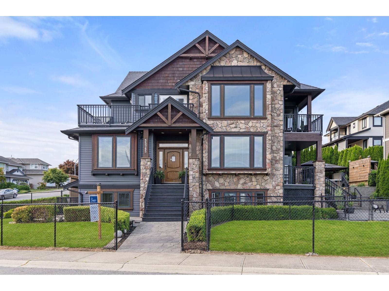 Mission, BC V2V7C7,33765 KNIGHT AVENUE