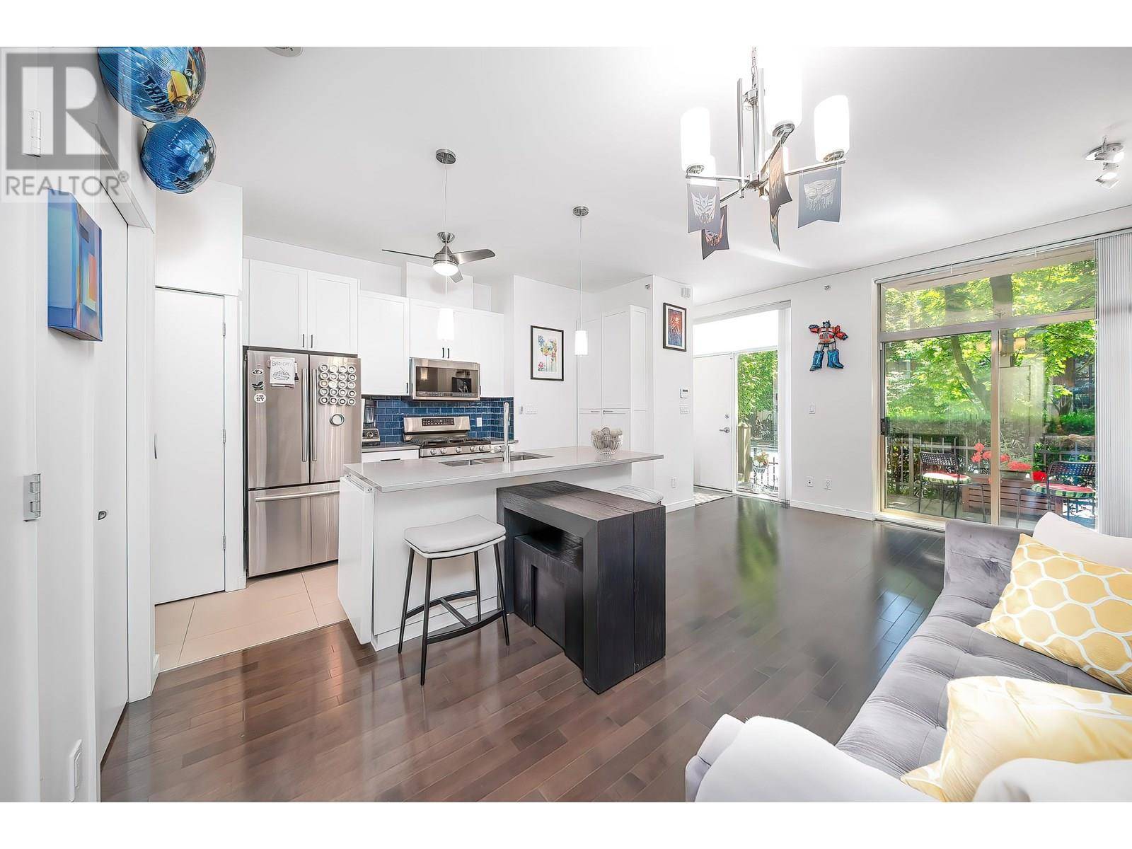 983 RICHARDS STREET, Vancouver, BC V6B3B6