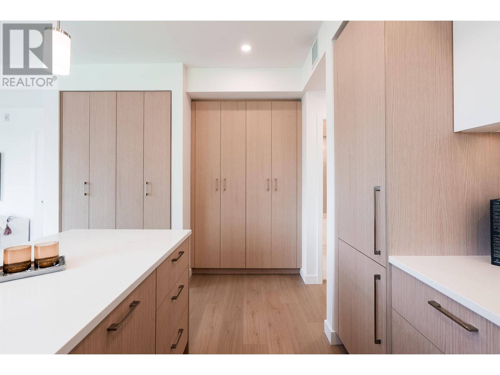 Port Moody, BC V0V0V0,154 JAMES RD #416