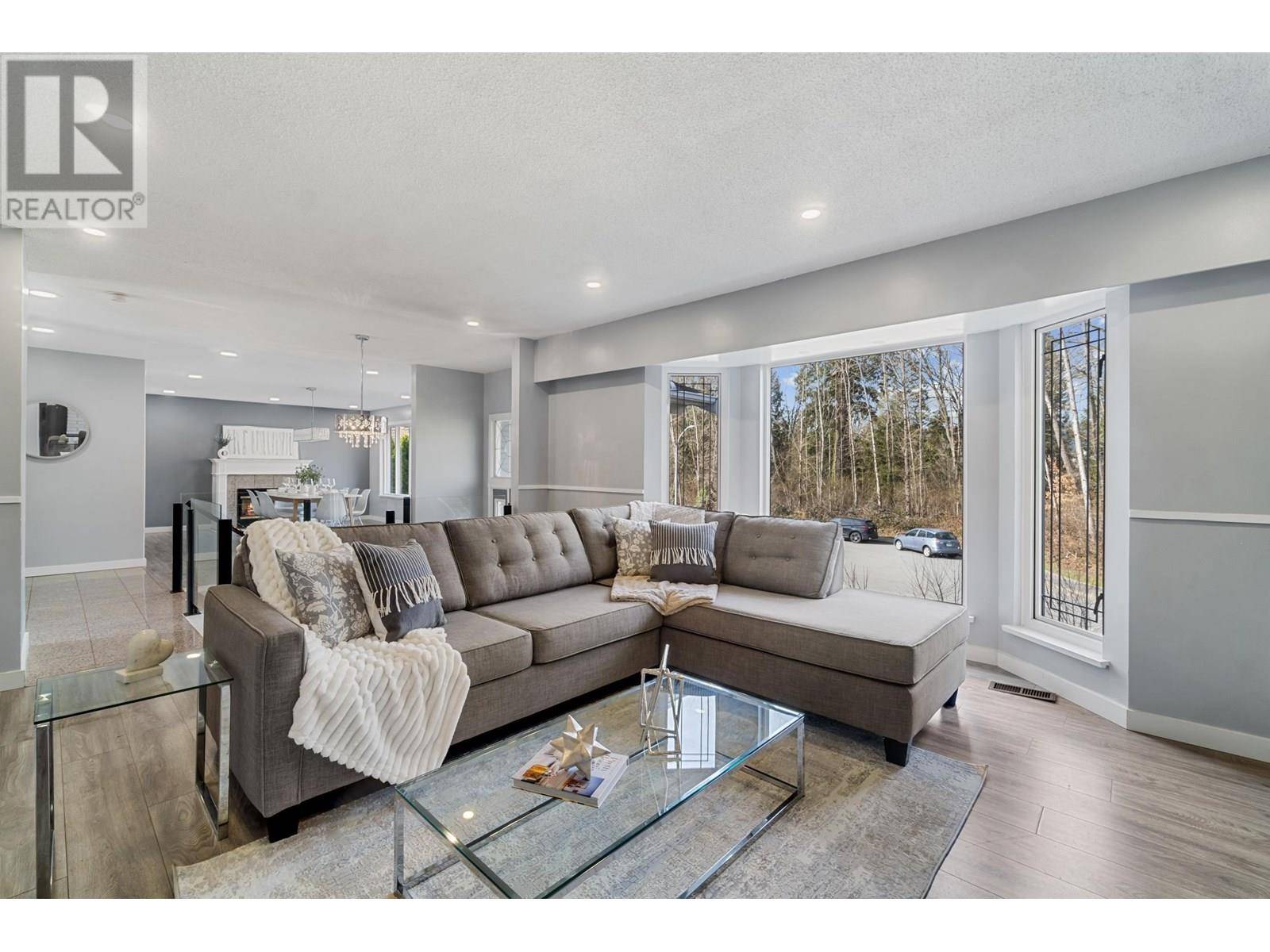 9152 KLENNER DRIVE, Burnaby, BC V3N4E8