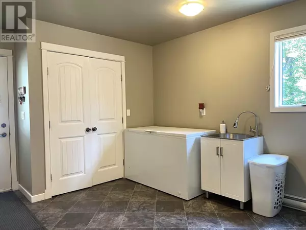 Smithers, BC V0J2N2,8955 KROEKER ROAD