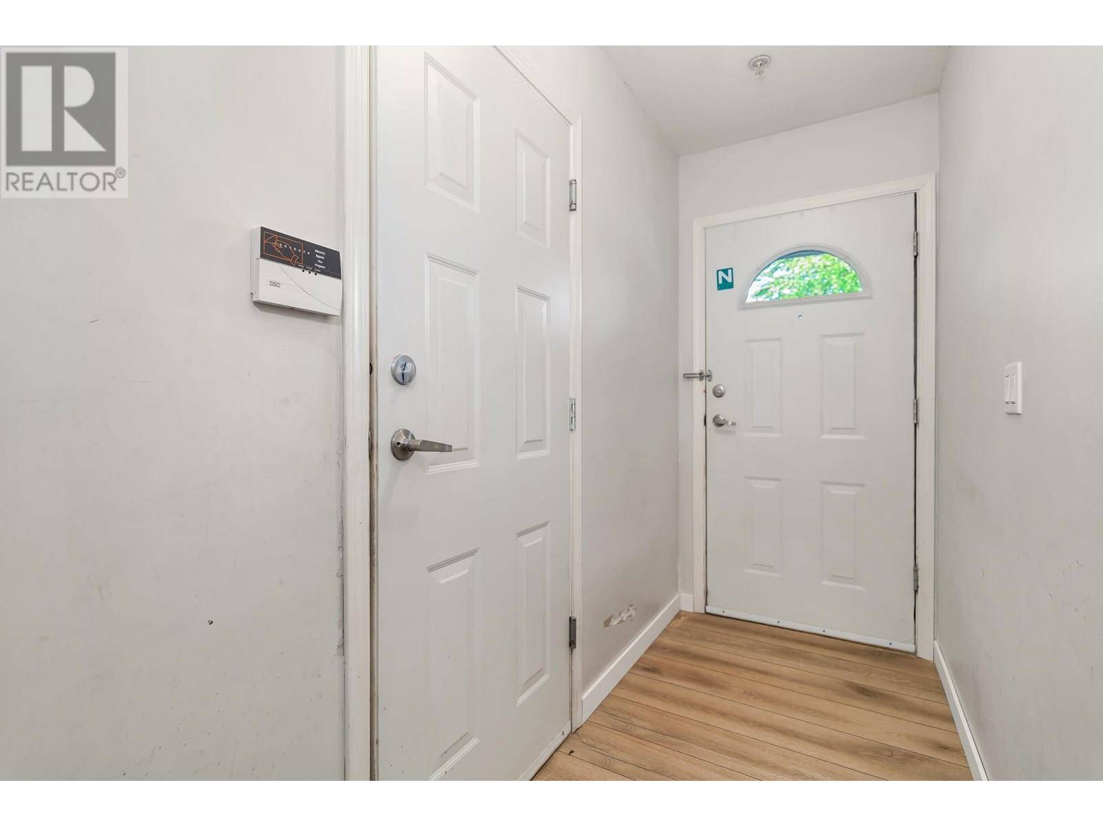 New Westminster, BC V3M5C9,1010 EWEN AVE #40