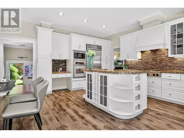 2453 PHILLIPS PLACE, Burnaby, BC V5A2W1