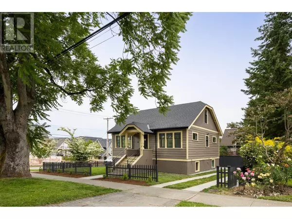 631 SECOND STREET, New Westminster, BC V3L2M6