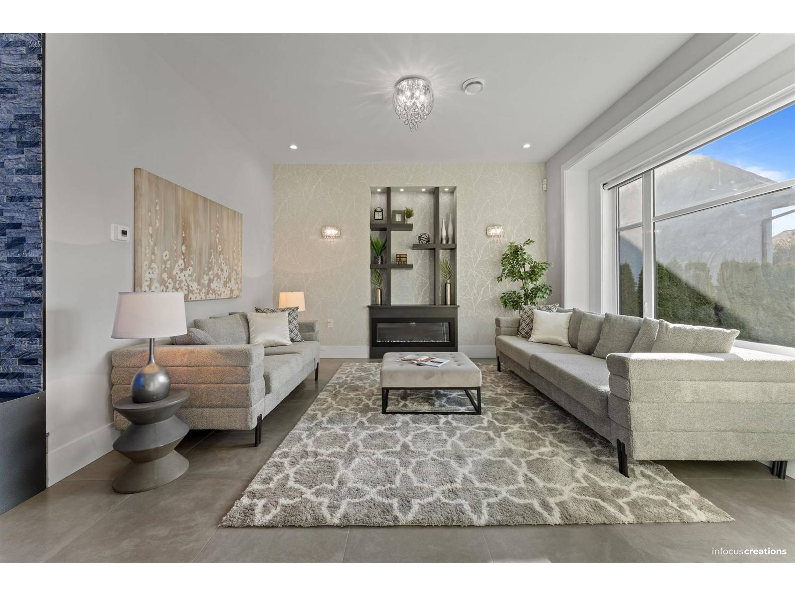 Surrey, BC V4A4W9,1444 160 STREET