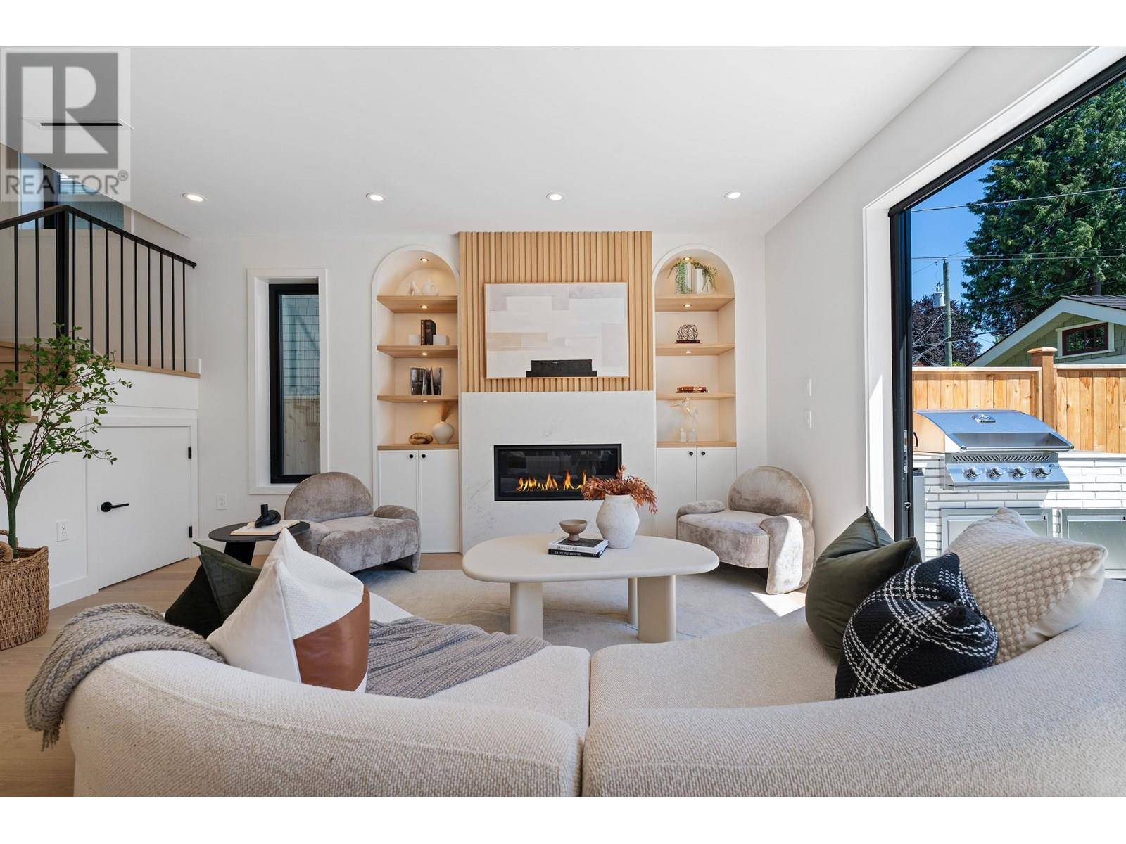 Vancouver, BC V6K2P9,2846 WEST 12TH AVE #2