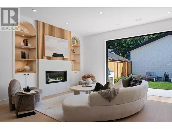 2846 West 12TH AVE #2, Vancouver, BC V6K2P9