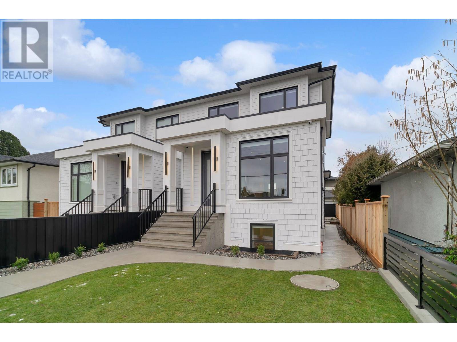 Burnaby, BC V5B1Y5,6926 CARNEGIE STREET