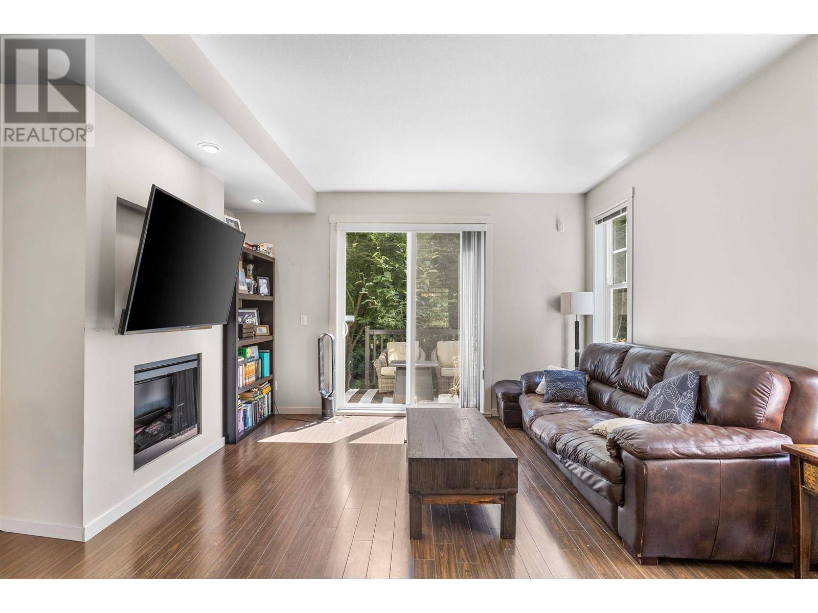 Port Moody, BC V3H0C7,102 FRASER ST #32