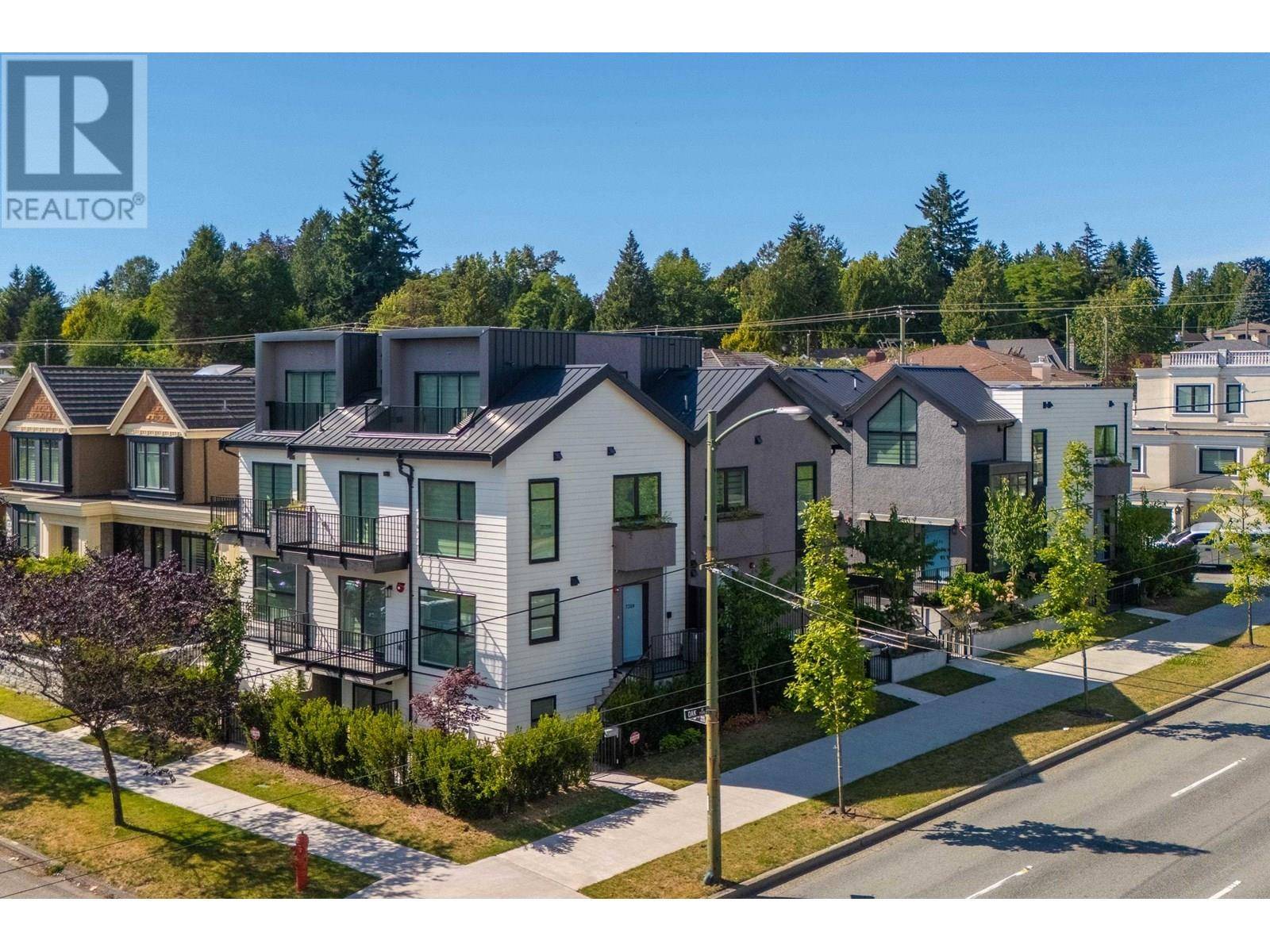 7351 OAK STREET, Vancouver, BC V6P1V7