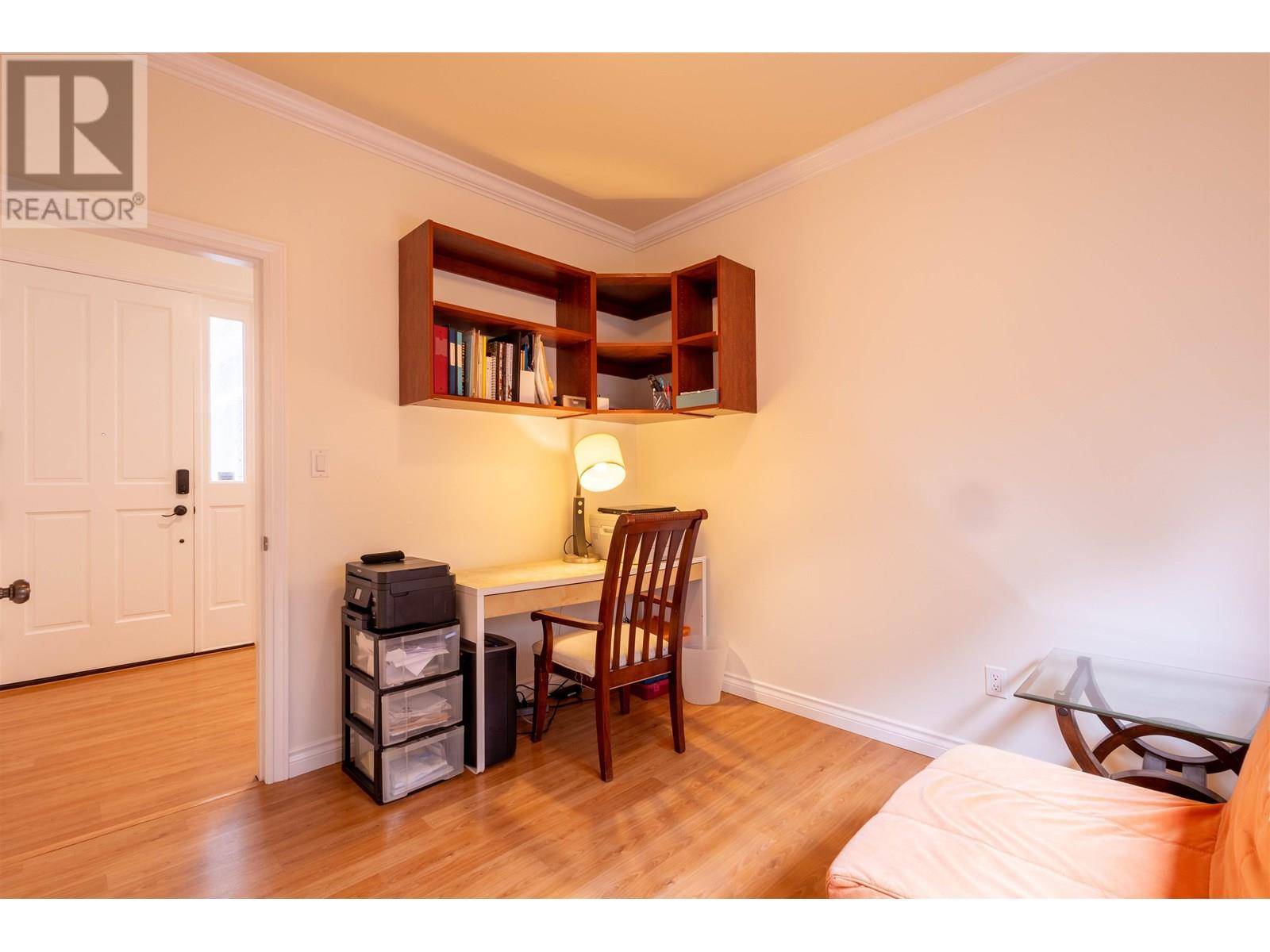 Richmond, BC V6Y2R8,8888 HEATHER STREET