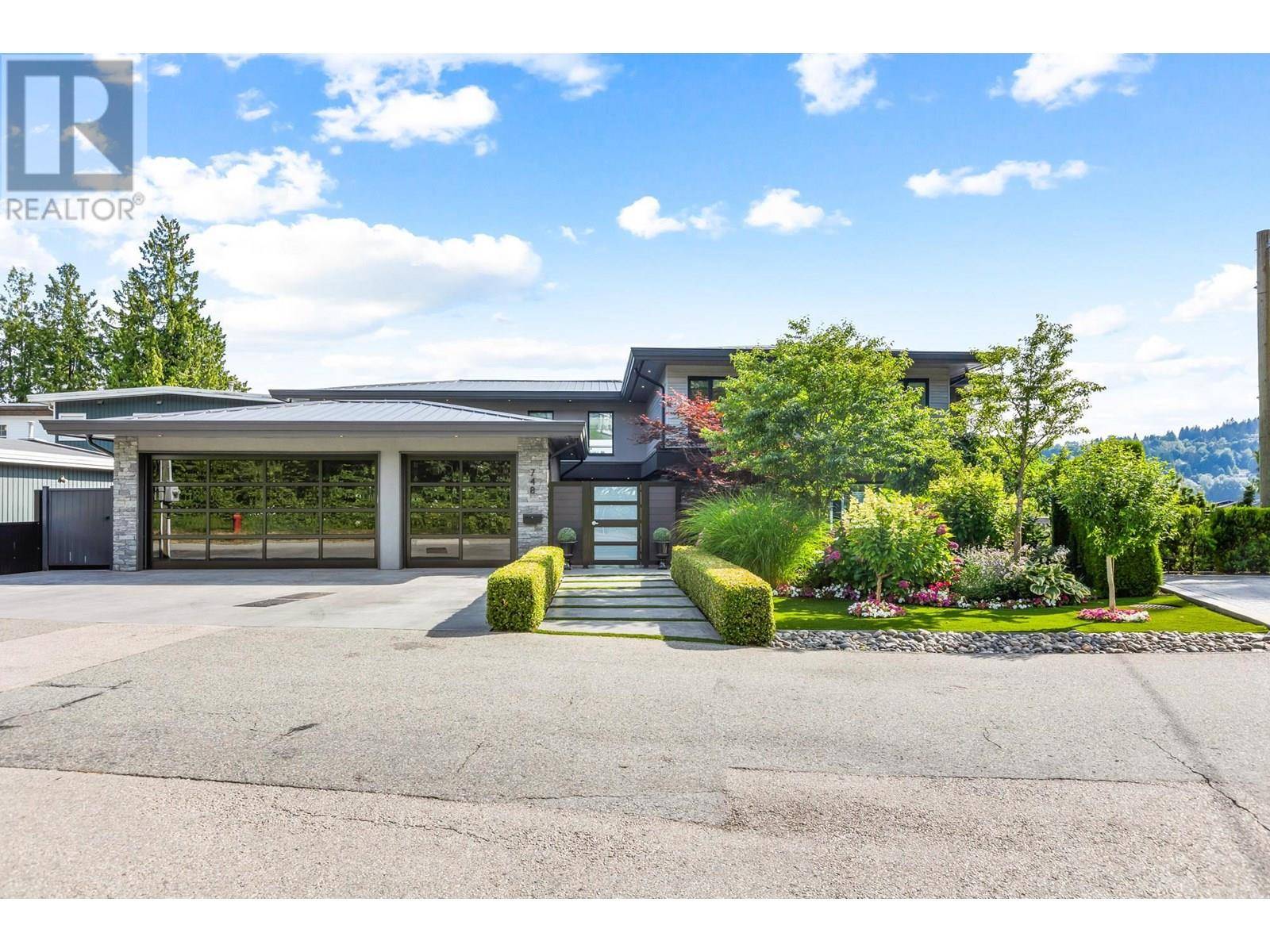 Port Moody, BC V3H3A5,748 ALDERSIDE ROAD