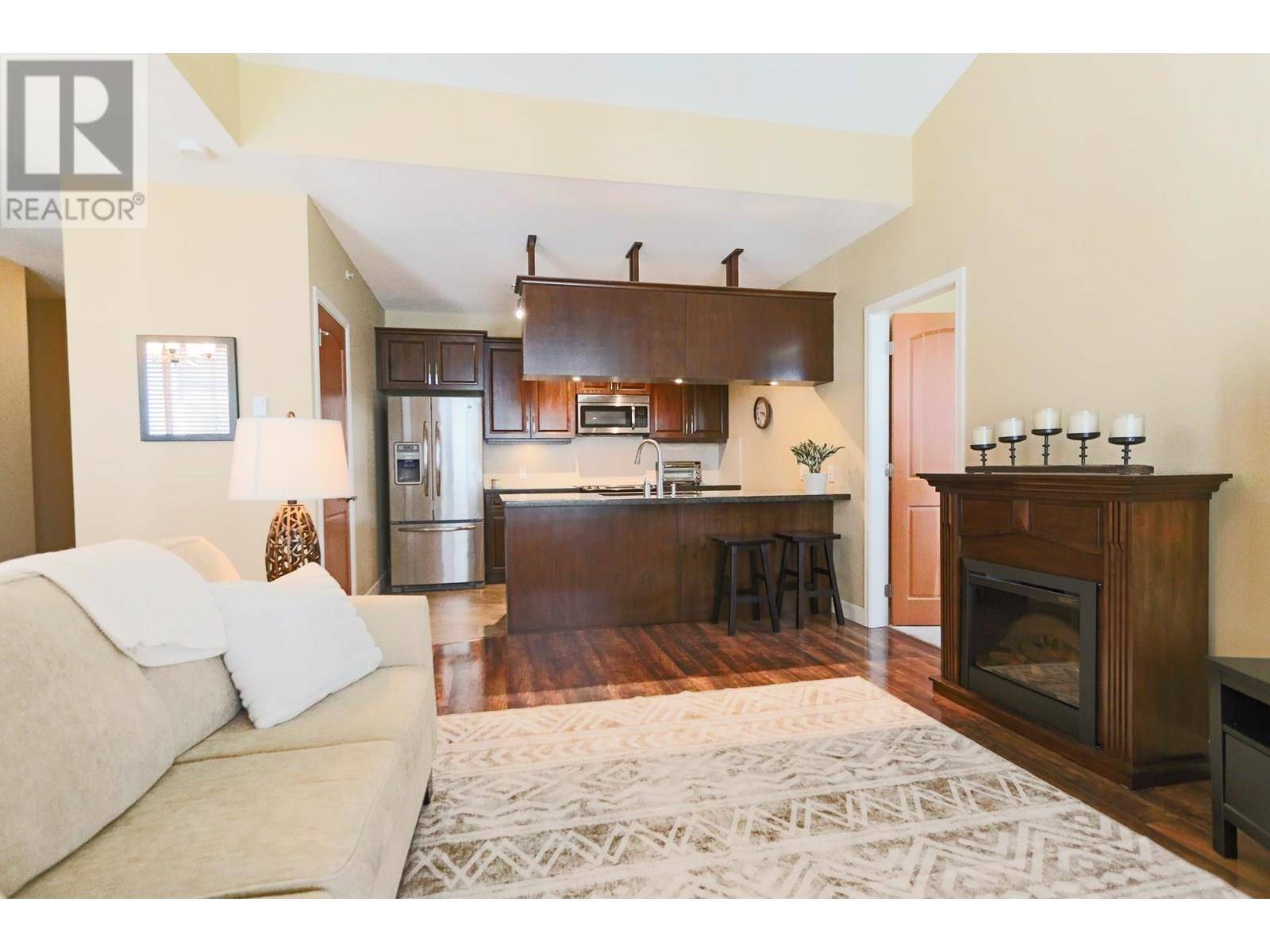 Maple Ridge, BC V2X6P6,11887 BURNETT ST #413