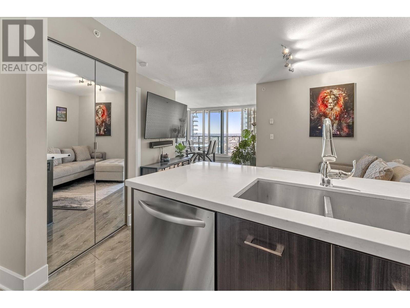 4189 HALIFAX ST #3206, Burnaby, BC V5C0H9
